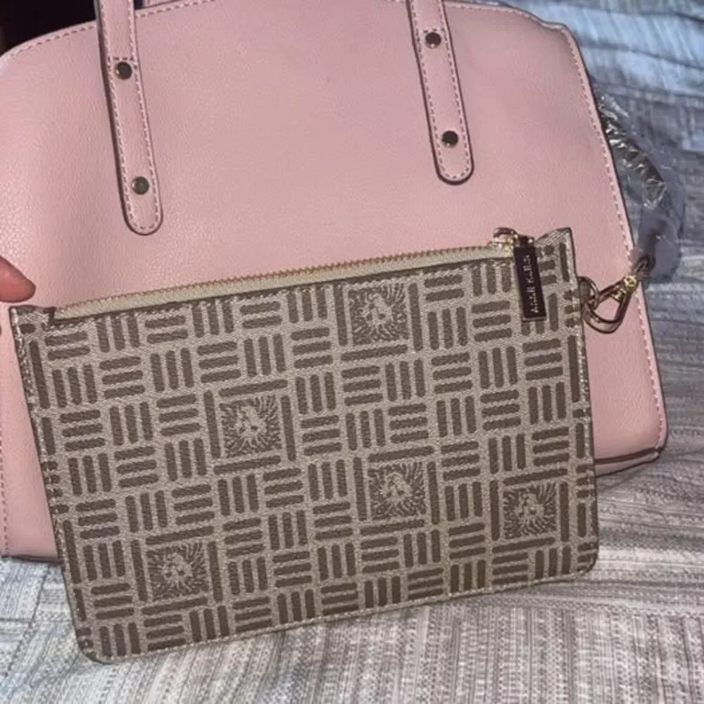Anne Klein pink bag brand new never used